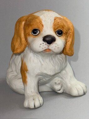 Vintage Homco Basset Hound Dog Puppy Figurine Anthropomorphic Gift Puppies Sit